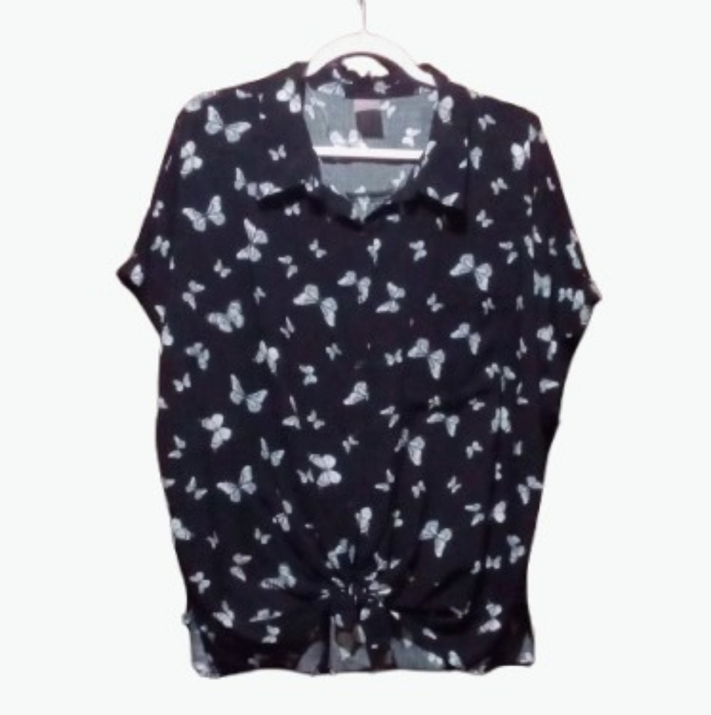 No Boundaries Butterfly Print Tie-Front Blouse